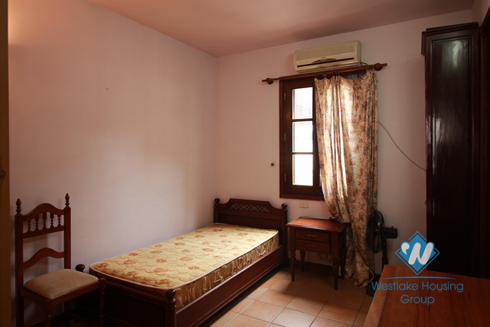 Nice 4 stories house for rent in Nghi Tam village, Tay Ho, Hanoi 